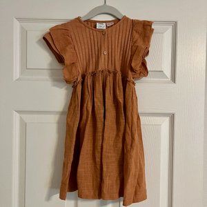ZARA // flutter sleeve dress // 4-5